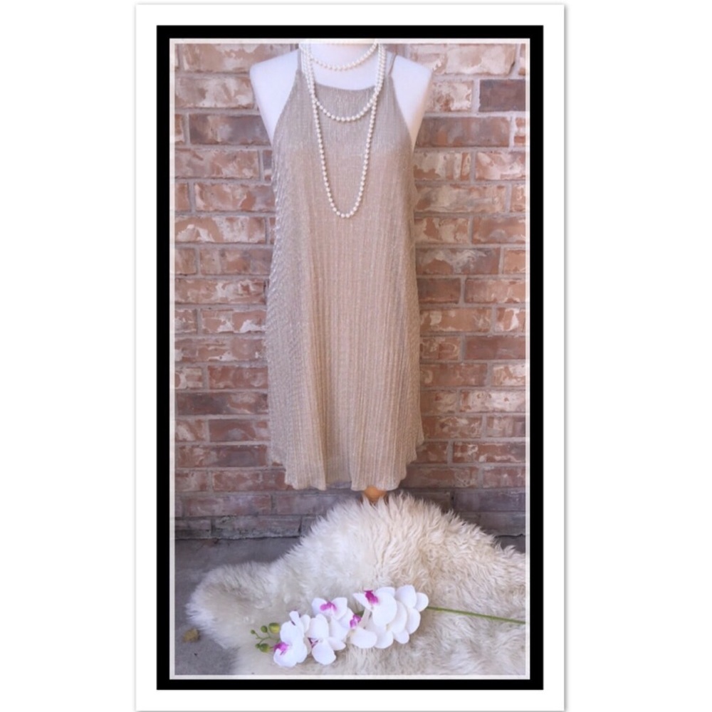 ✨ Gold dress ✨
